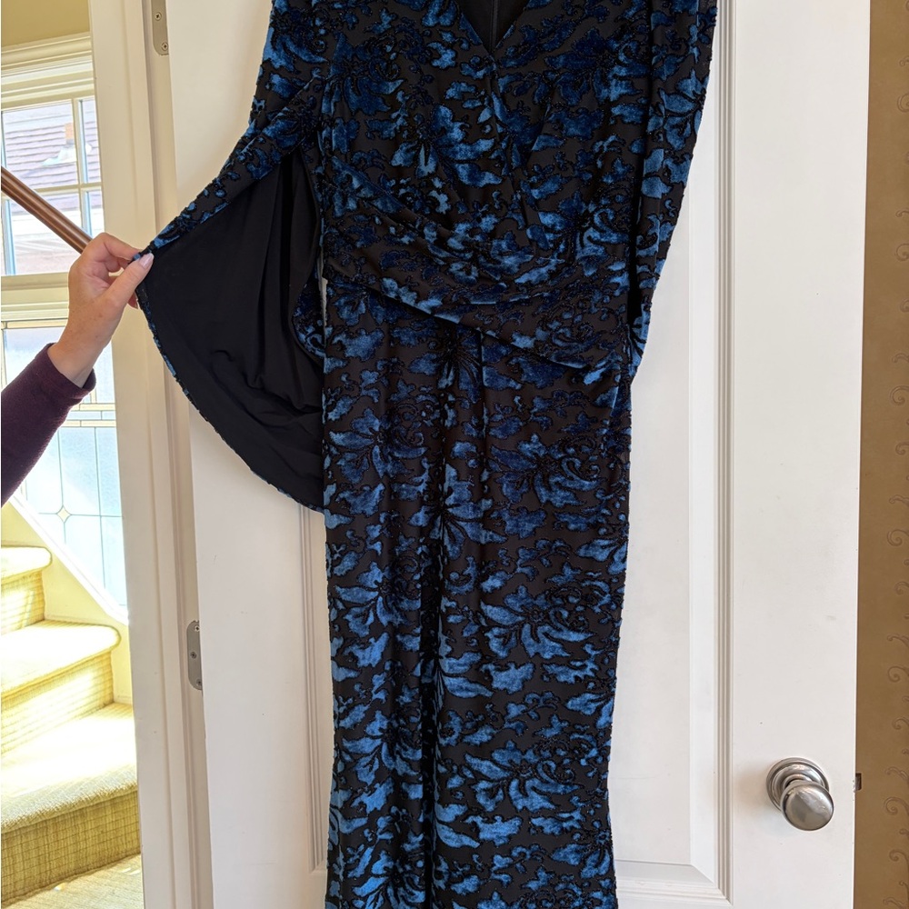 Deep Blue Velvet Long-Sleeve Evening Gown - Picture 3 of 5